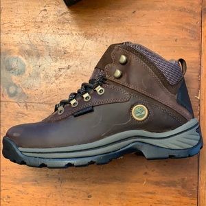 New in box Timberland hiking boots